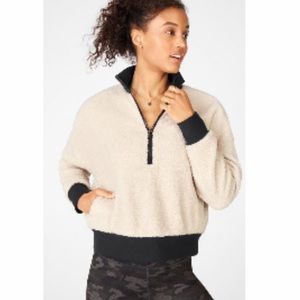 BNWT Fabletics Dream Polar Fleece Pullover Cream&Black M